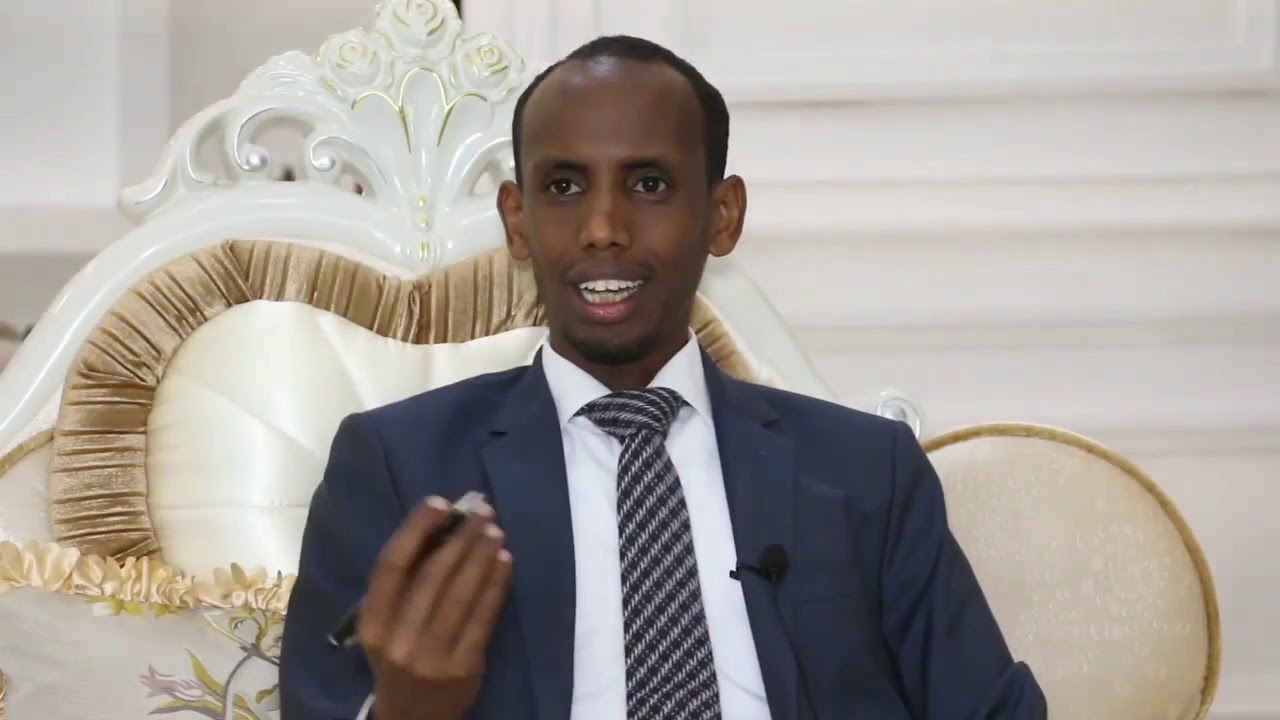 Xasan Firimbi Qalbi Dhagax Waxaa Gabre U Dhiibay Madaxweyne Farmaajo