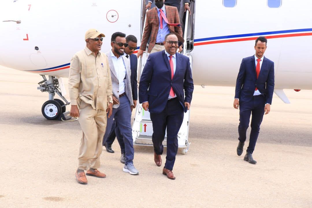 Madaxweyne Deni oo ku maqan dalka Itoobiya ayaa lagu wadaa in uu maanta dib ugu laabto Garoowe – Puntland Submit