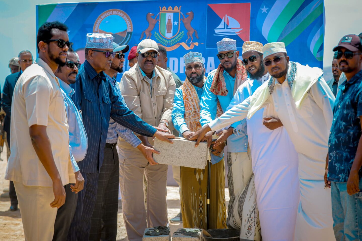 Madaxweyne Deni oo maanta dhagax-dhigay jid isku xiraya Boosaaso iyo Calmiskaad – Puntland Put up