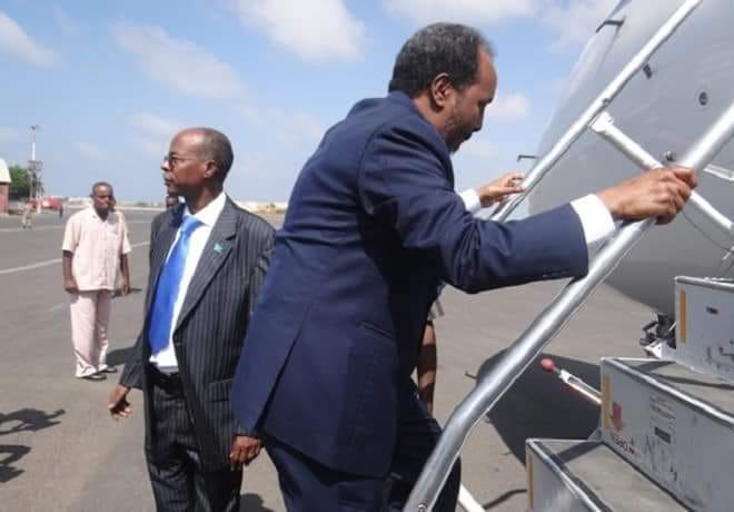 Madaxweyne Xasan Sheekh oo u safray Uganda